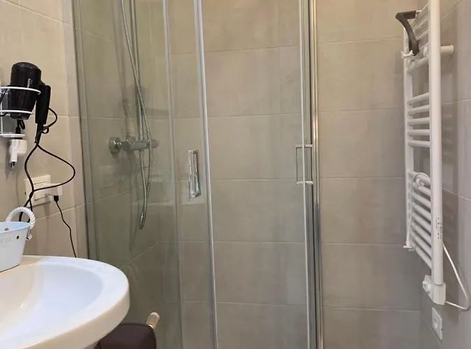 Michelangelo House 3* טרנטו