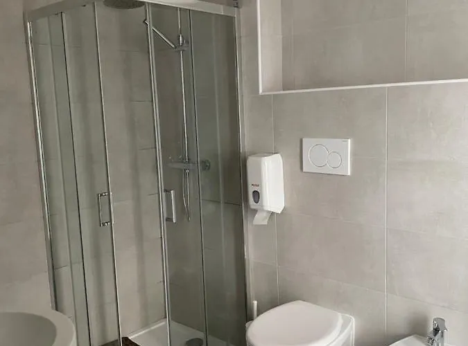 לינה וארוחת בוקר Michelangelo House