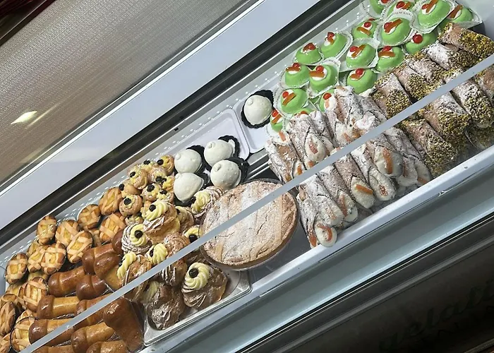 Michelangelo House B&B 트렌토